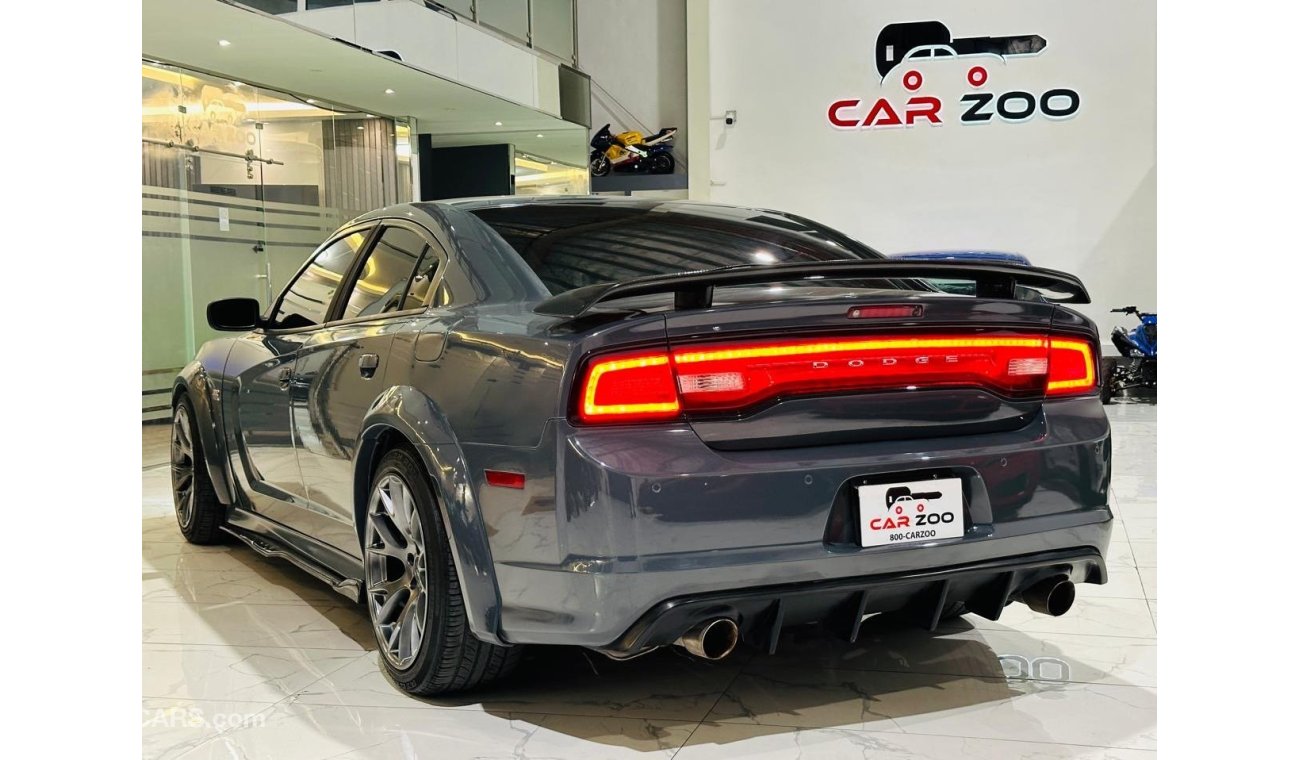 Dodge Charger SRT8