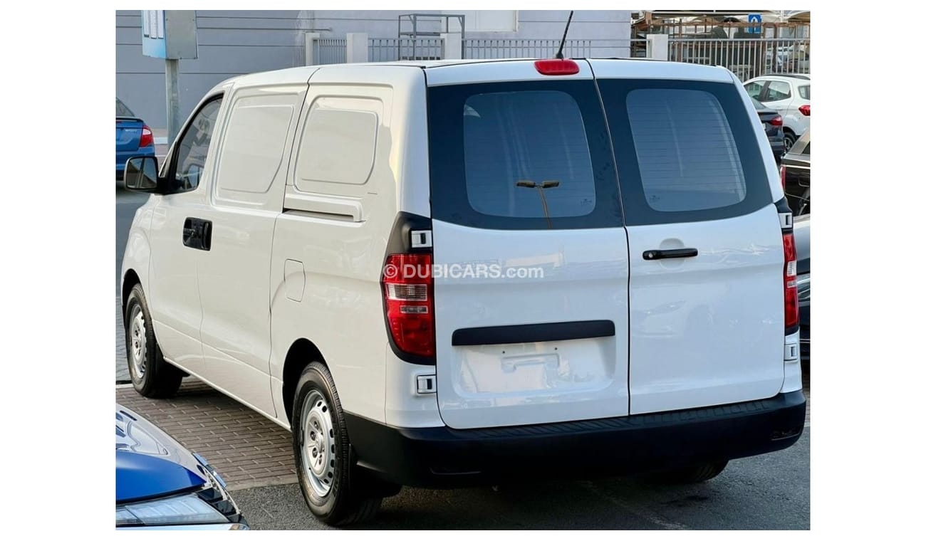 Hyundai H1 Starex