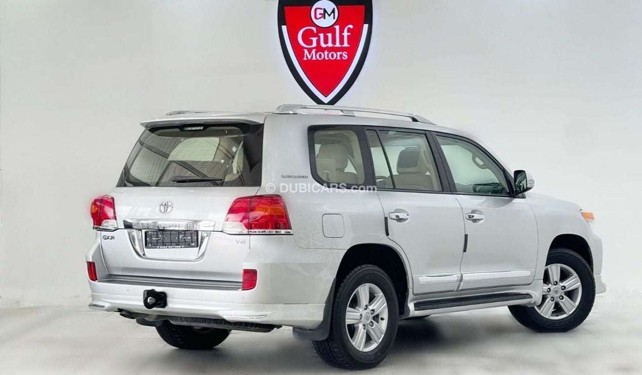 Toyota Land Cruiser GXR V6 4.0L-6CYL PERFECT CONDITION