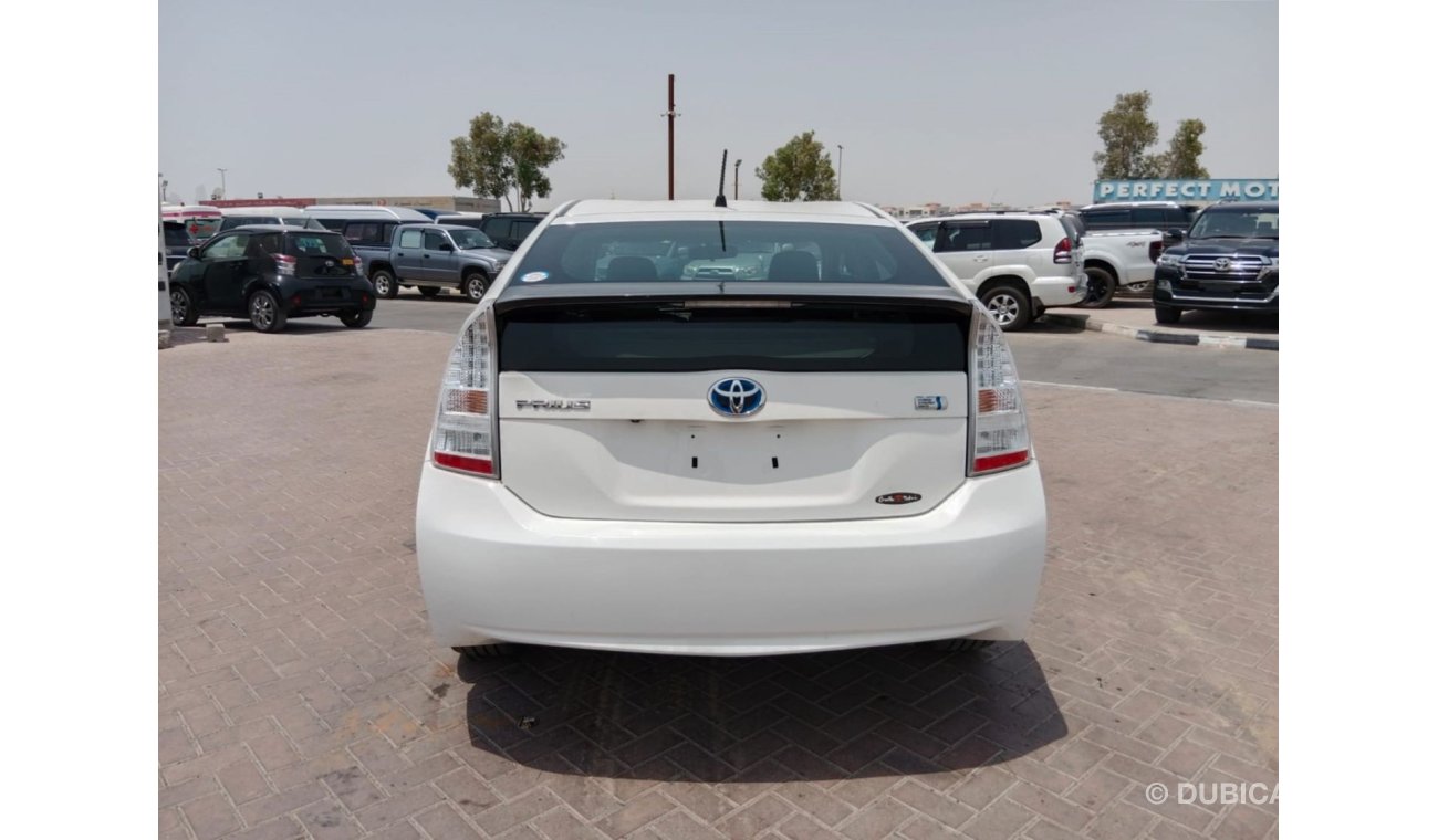 Toyota Prius TOYOTA PRIUS RIGHT HAND DRIVE  (PM1571)