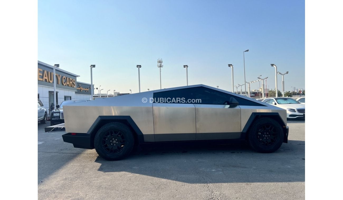 Tesla Cybertruck Cyberbeast