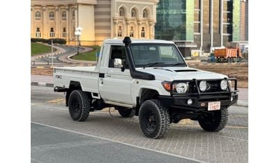 تويوتا لاند كروزر بيك آب Toyota Land Cruiser 1VD v8 manual diesel