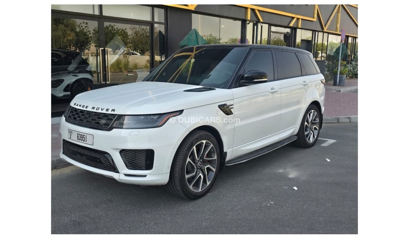 Land Rover Range Rover Sport 2019 - US Spec - No chassis damage - Small paint - No issues in the car