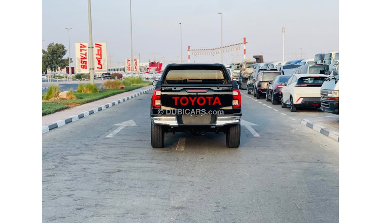 تويوتا هيلوكس Toyota Hilux pickup 2019 facelifted 2023 V4 2.8 Diesel Automatic left hand drive