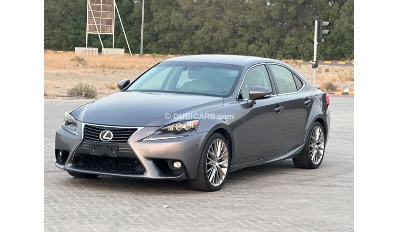 Lexus IS 200 MODEL 2016 car perfect condition inside perfect condition inside and outside