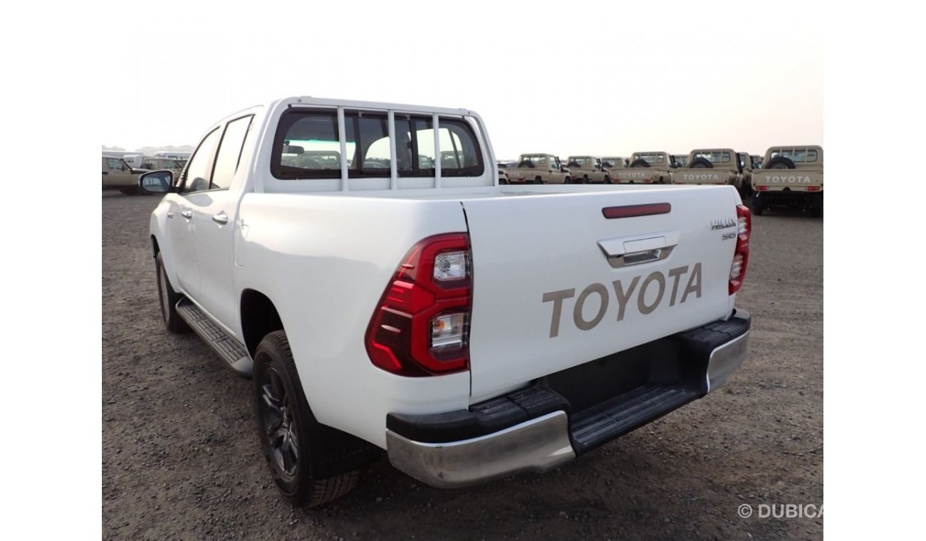 Toyota Hilux 2.4 diesel engine // full option automatic // 4x4 // model 2024