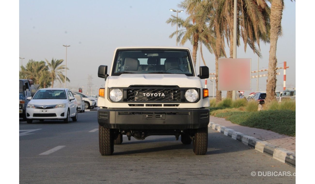 تويوتا لاند كروزر 70 TOYOTA LAND CRUISER 76 4.2L L6 DSL 4WD LX STD MANUAL