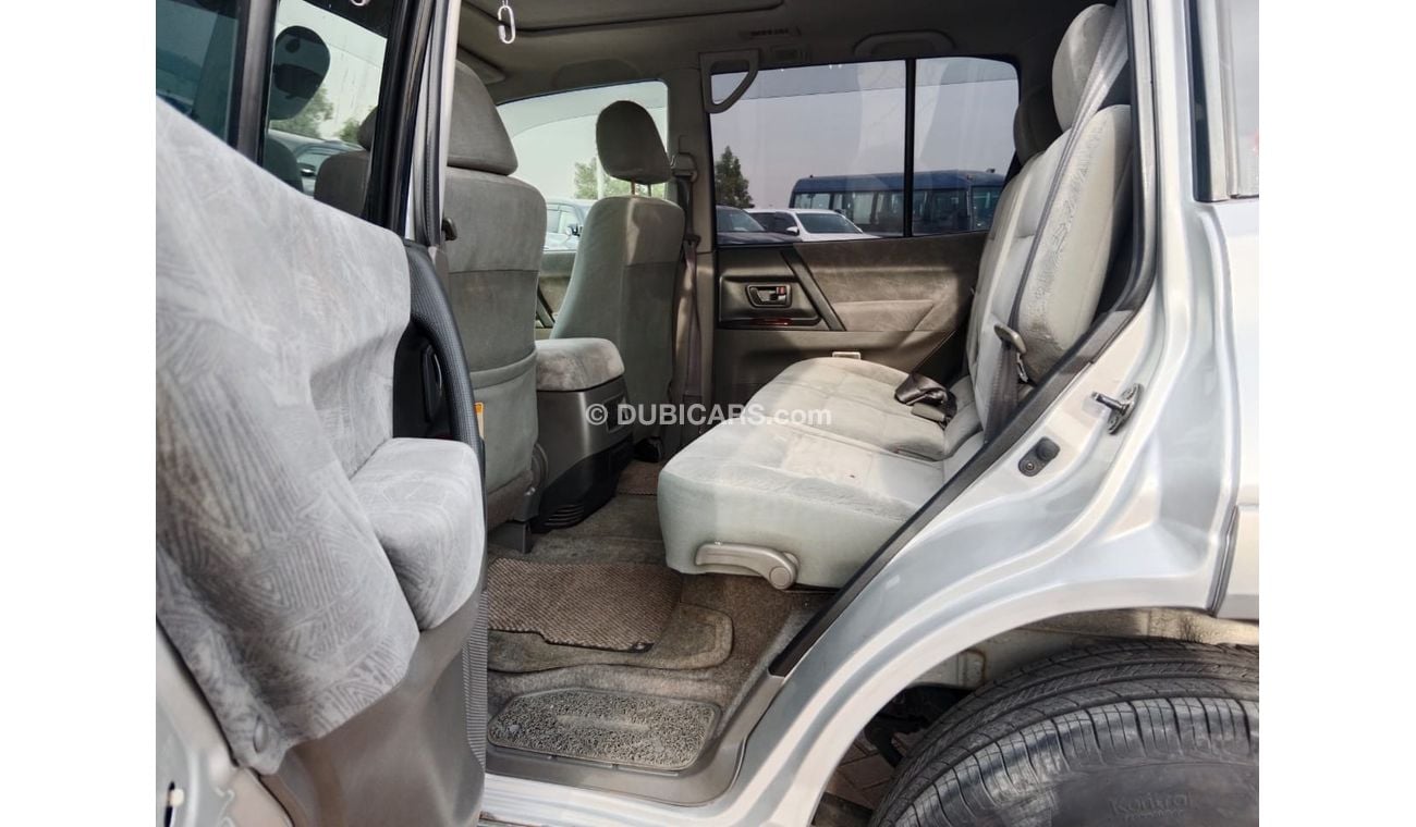 ميتسوبيشي باجيرو MITSUBISHI PAJERO RIGHT HAND DRIVE(PM05806)