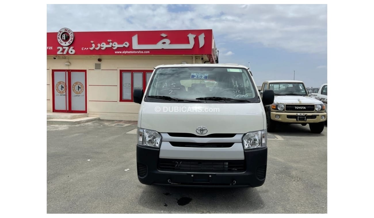 تويوتا هاياس Toyota Hiace Std roof, 2.5l diesel, 2023 model