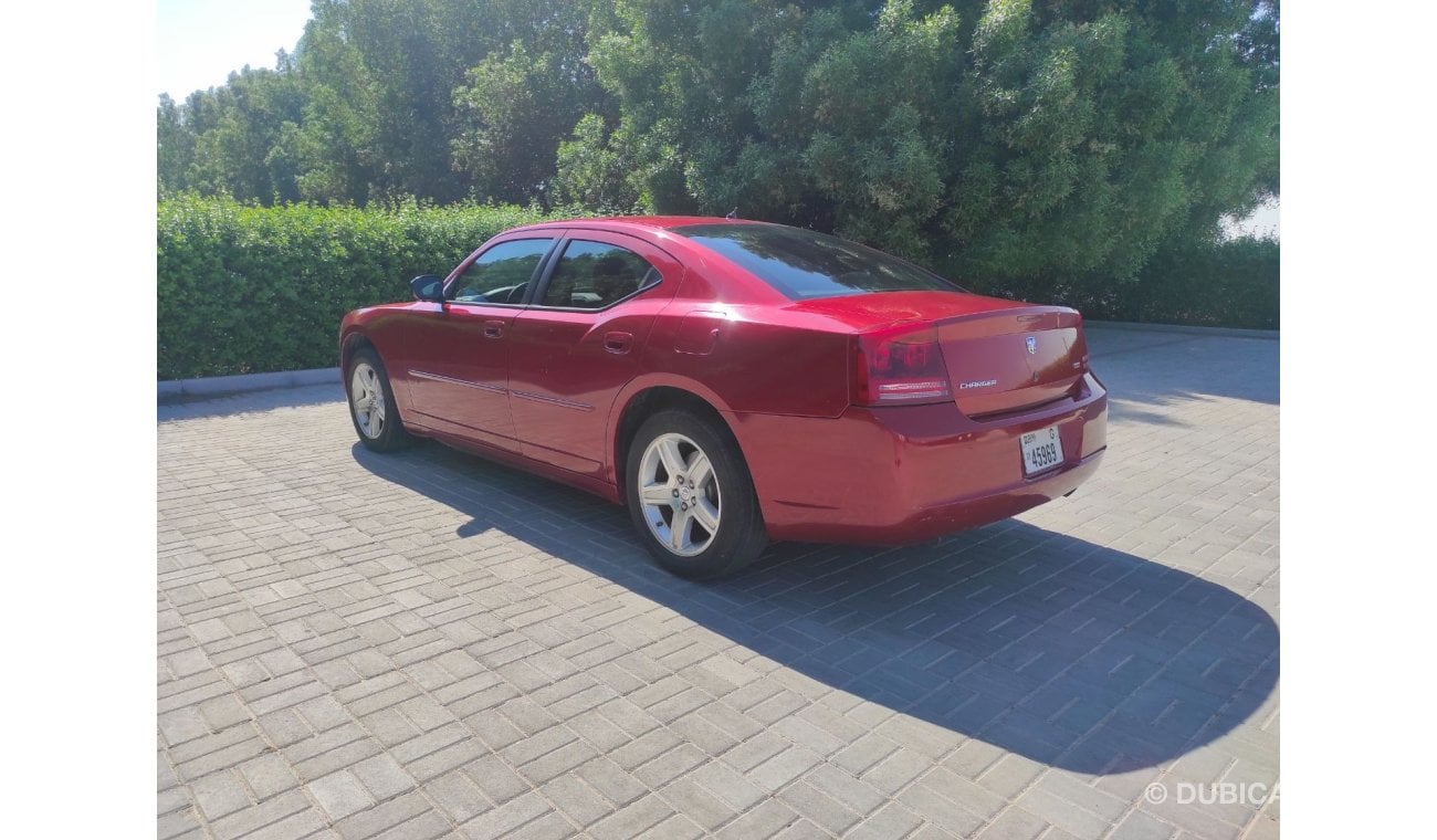 Dodge Charger Dodgy charger 2008 Gcc V6 2.7 full automatic