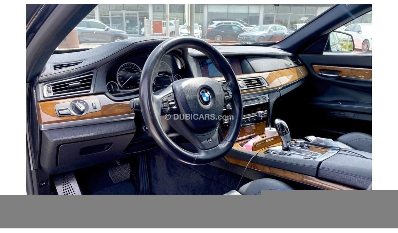 BMW 740Li Li Original M-Kit inside and outside 2010