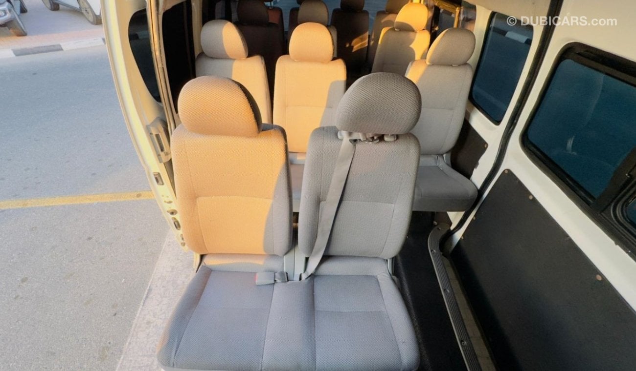 Toyota Hiace PREMIUM CONDITION | 2.5L DIESEL | MANUAL TRANSMISSION | 14 SEATERS