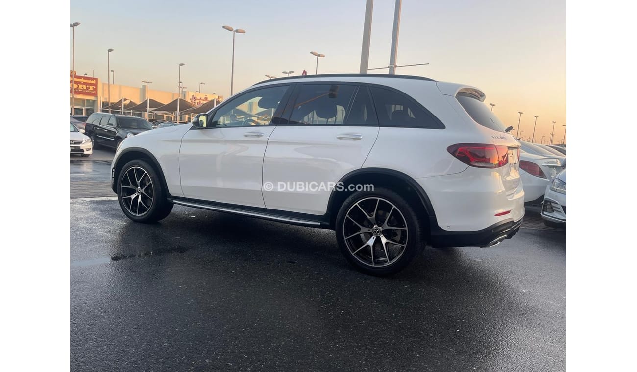 Mercedes-Benz GLC 350 Mercedes GLC300 _American_2020_Excellent Condition _Full option