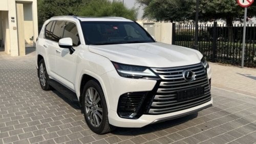 Lexus LX600