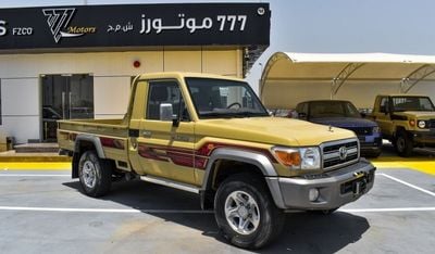 تويوتا لاند كروزر بيك آب PICK-UP PETROL 2013