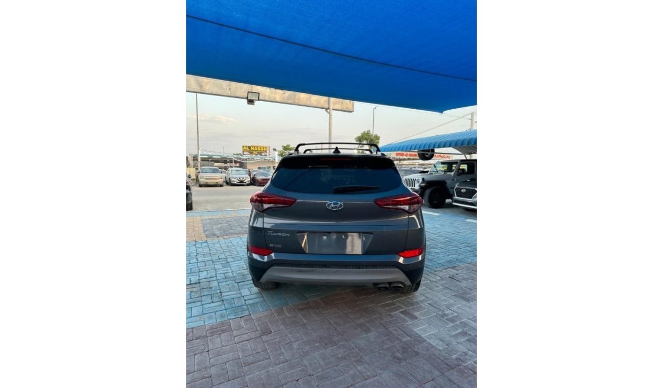 Hyundai Tucson The car is in good condition no contribution required 1.6 engine capacity 2018 2 WD