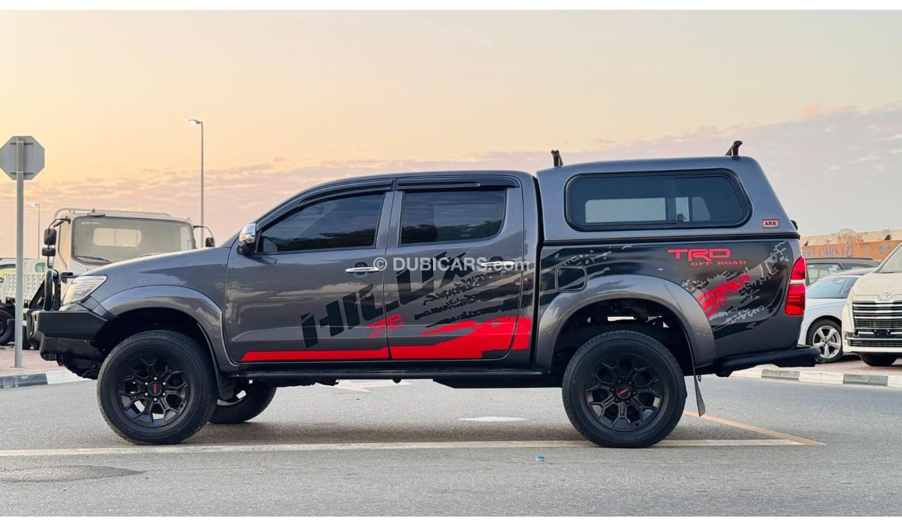 Toyota Hilux PREMIUM CANOPY INSTALLED | ARB BULL BAR | 3.0L DIESEL ENGINE | 2011 | MANUAL TRANSMISSION | RHD