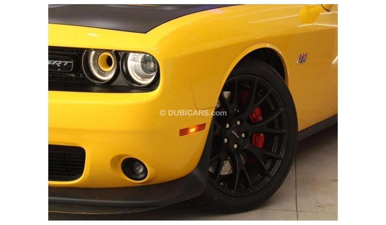 Dodge Challenger SRT8