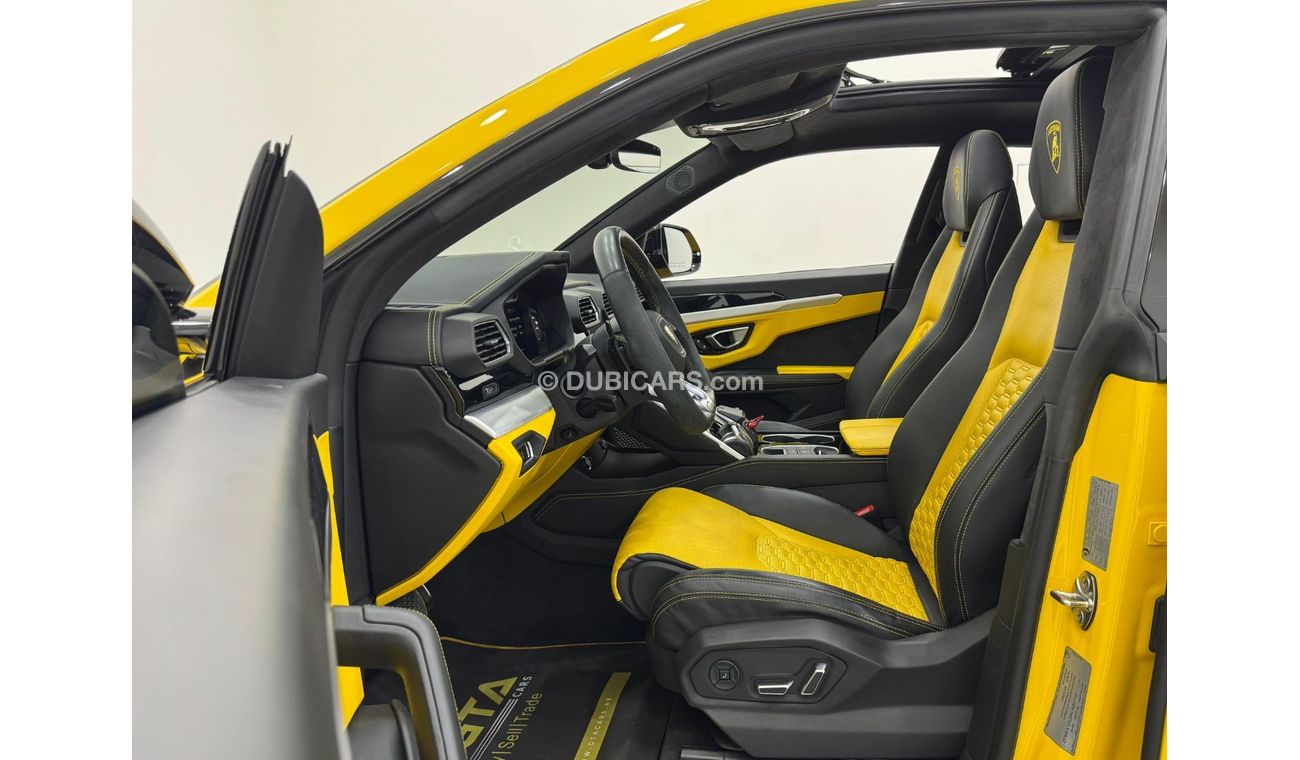 Lamborghini Urus 2019 Lamborghini Urus, Feb 2025 Lamborghini Warranty, Full Lamborghini Service History, GCC