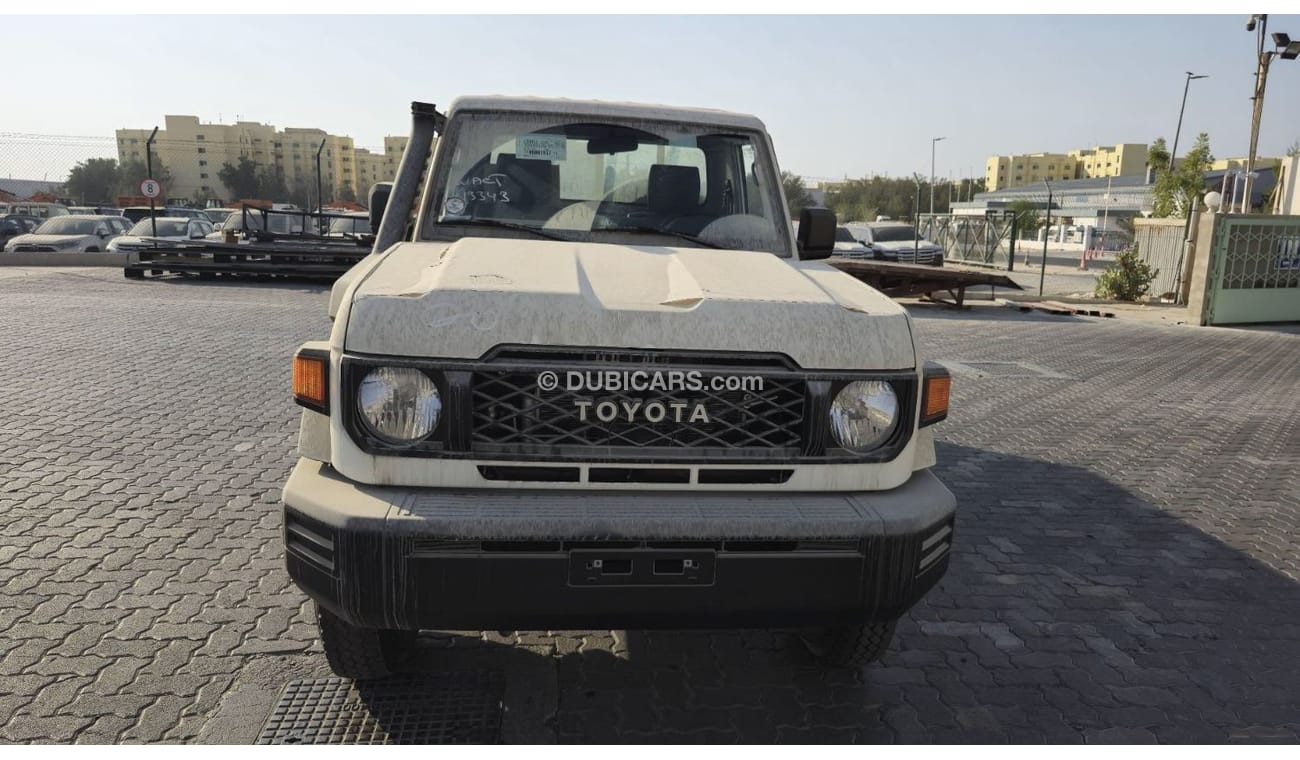 تويوتا لاند كروزر بيك آب 79 Single Cab 2.8L Auto Diesel