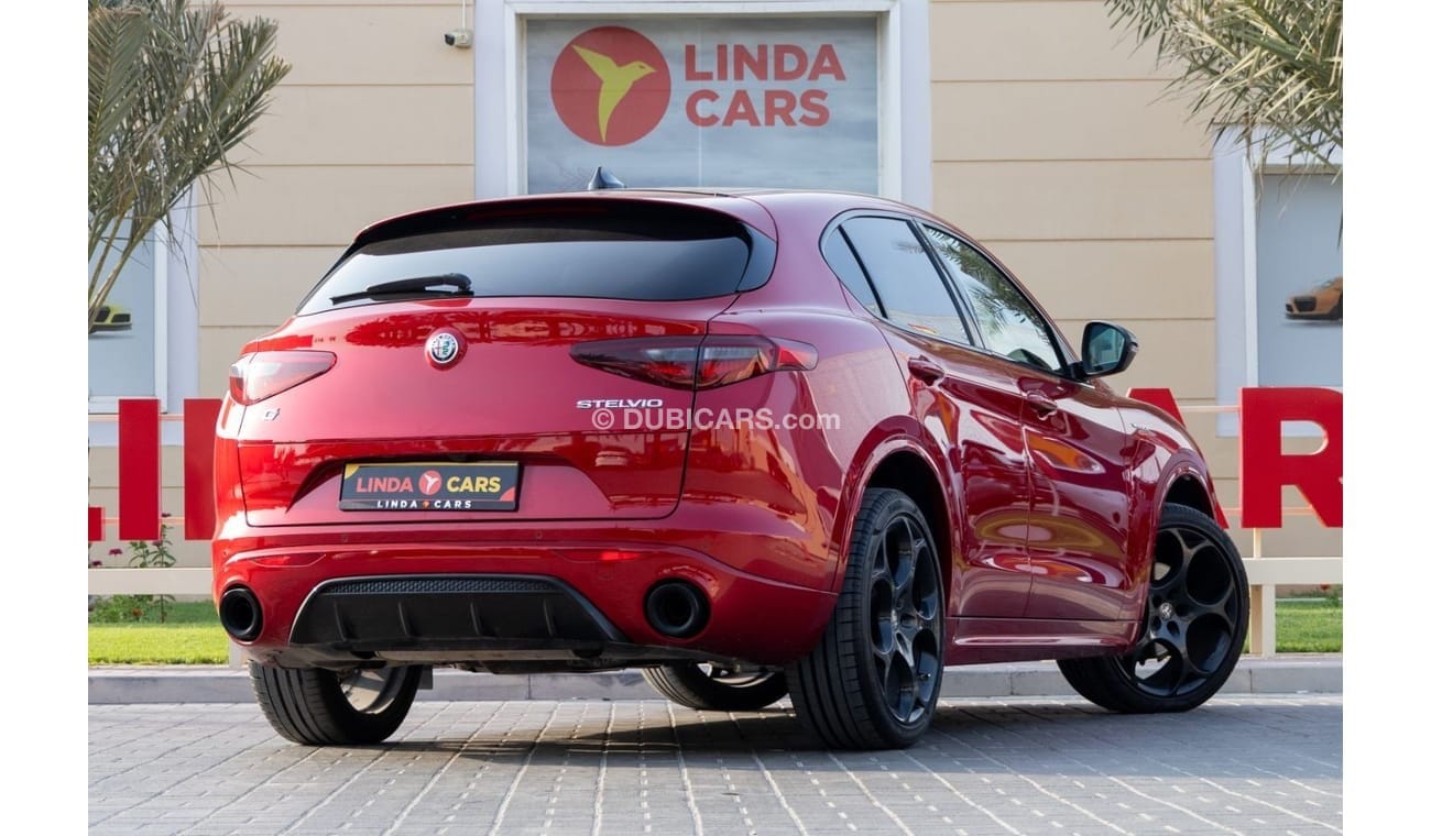 Alfa Romeo Stelvio Alfa Romeo Stelvio Veloce Q2 2023 GCC under Agency Warranty with Flexible Down-Payment.