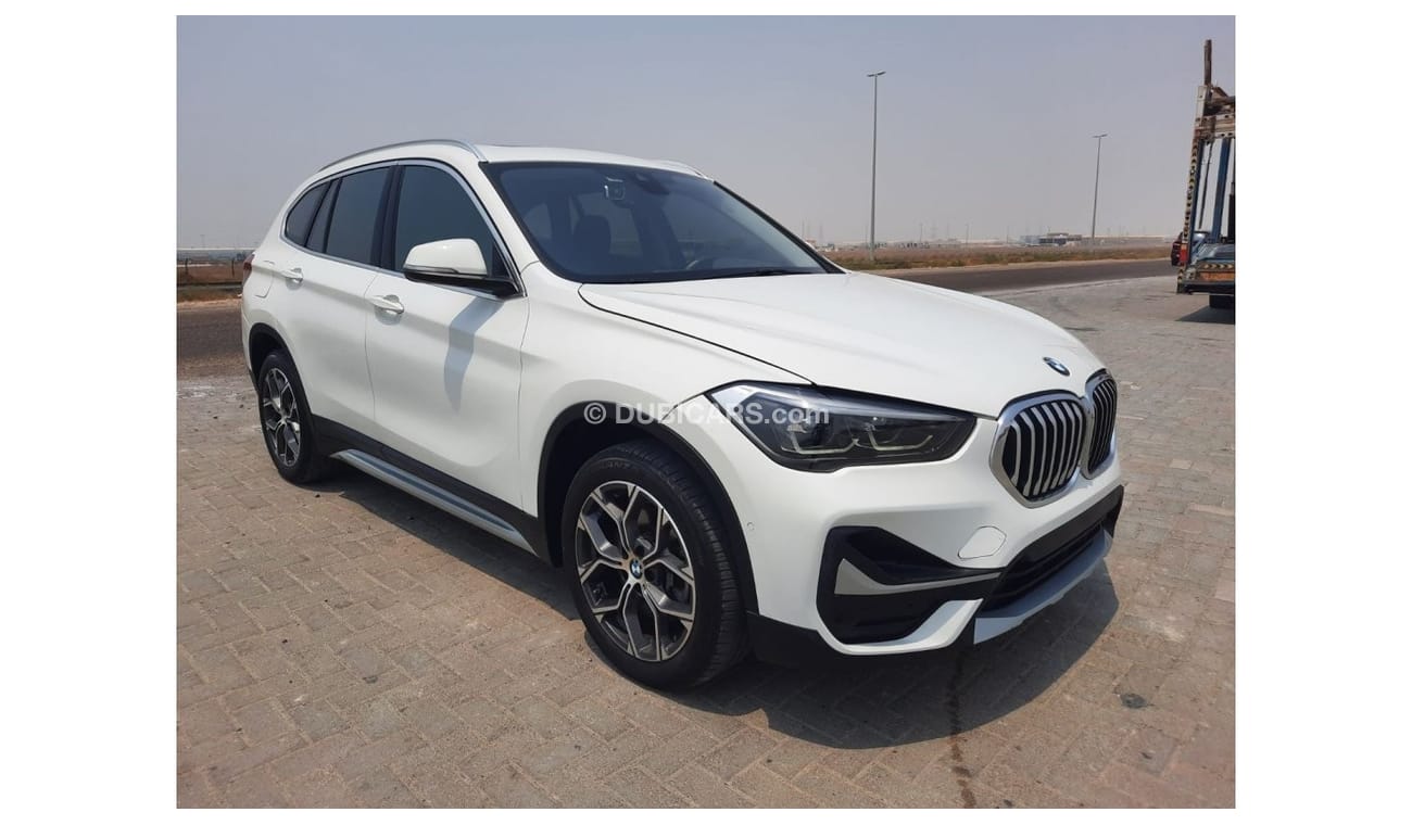 BMW X1 sDrive 20i Executive BMW X1 2022 Full option