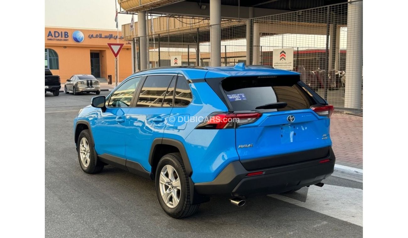 Toyota RAV4 XLE 2019 HYBRID HEV SUNROOF BLUE FULL OPTION US SPEC