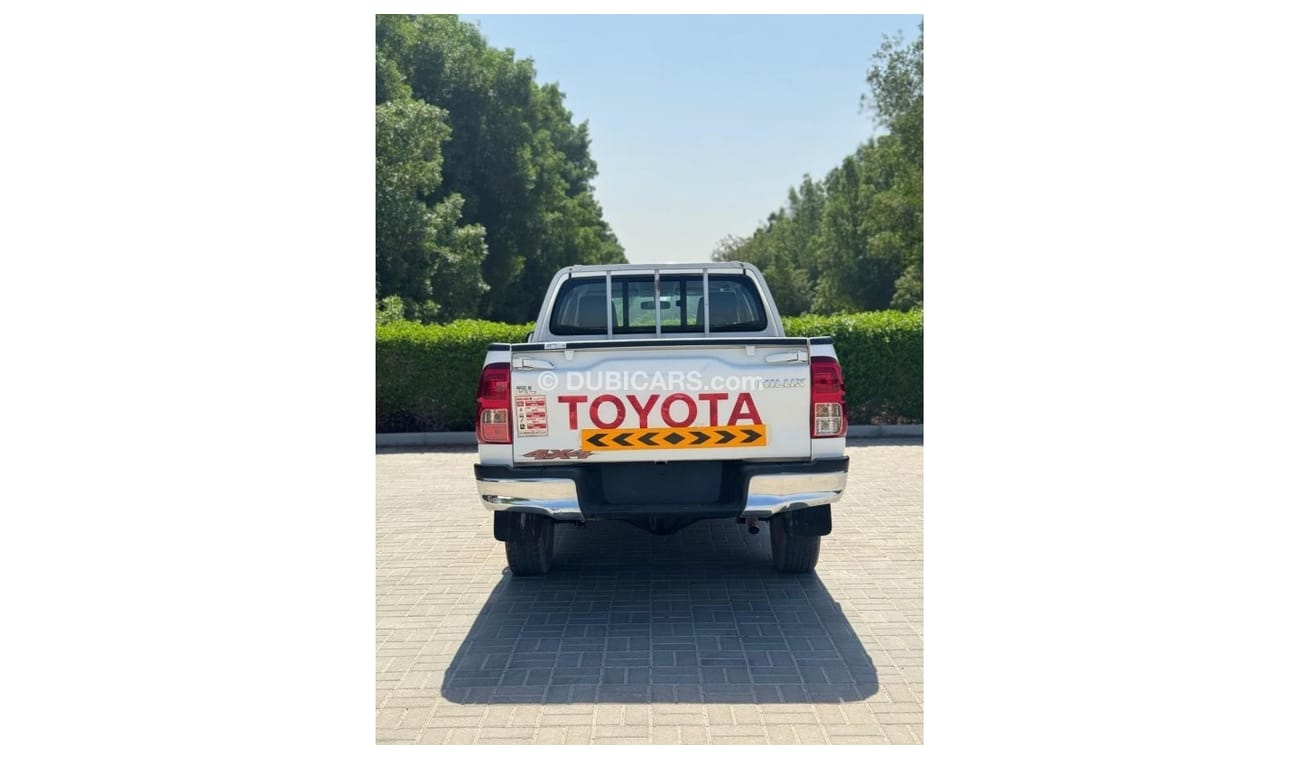 Toyota Hilux GL 2 Full manual petrol4×4