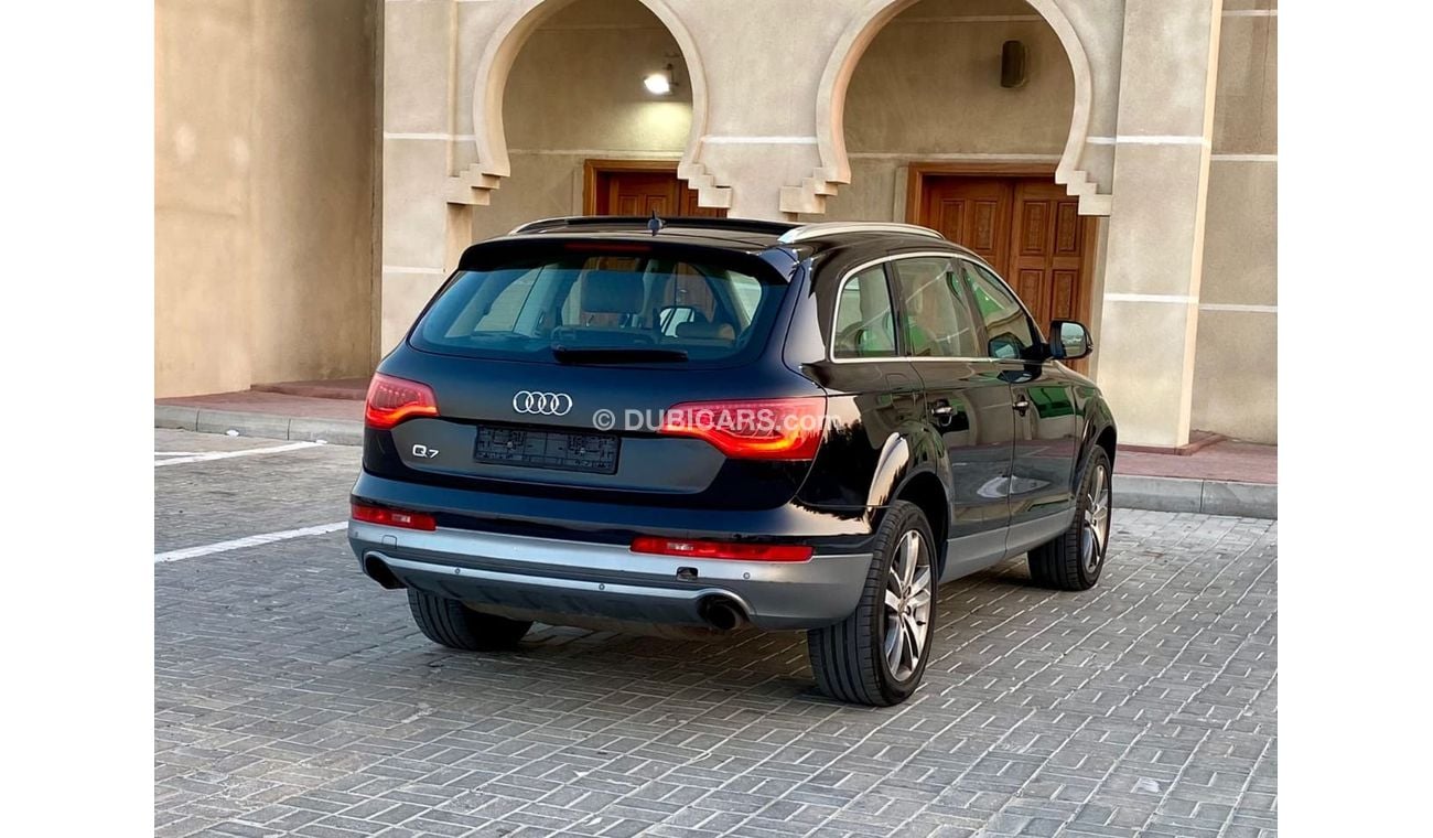 Audi Q7 TFSI quattro 3.0L (328 HP)