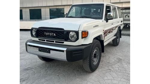 Toyota Land Cruiser Hard Top 76 4.0L PETROL V6 MANUAL TRANSMISSION ( FOR RE-EXPORT ONLY )