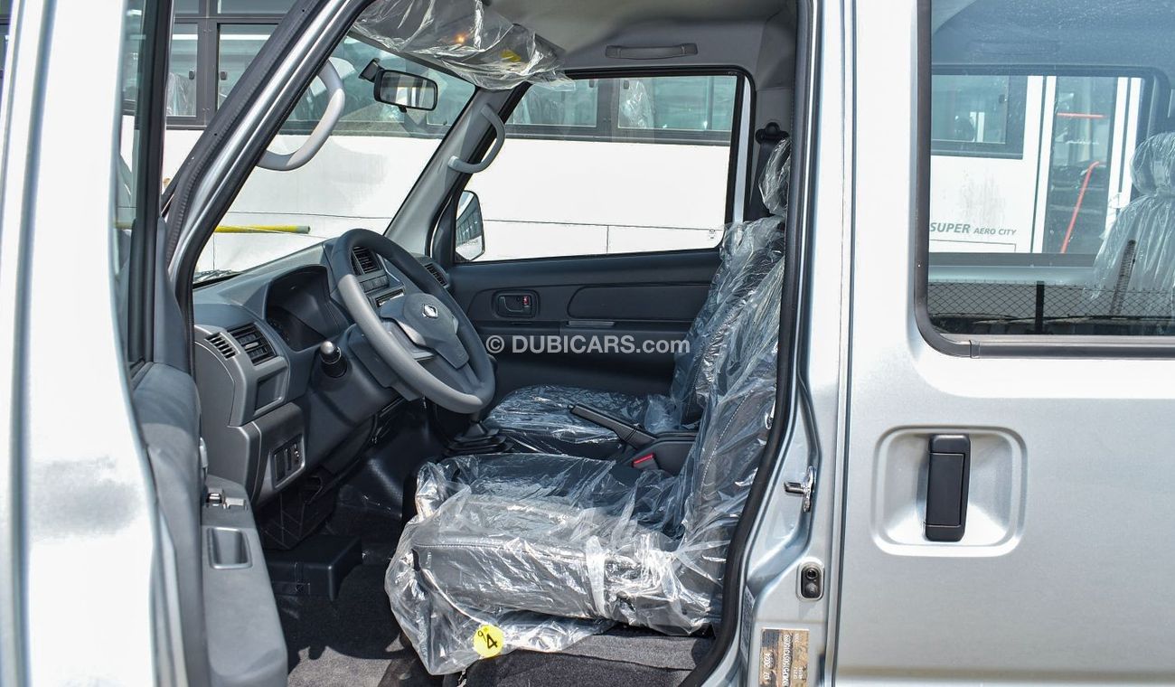 CMC Veryca Veryca Window Van 1.5L / 2WD / 5MT / 8 seater