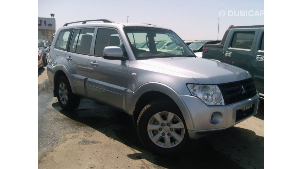 Mitsubishi Pajero Right Hand Drive Petrol Automatic for 