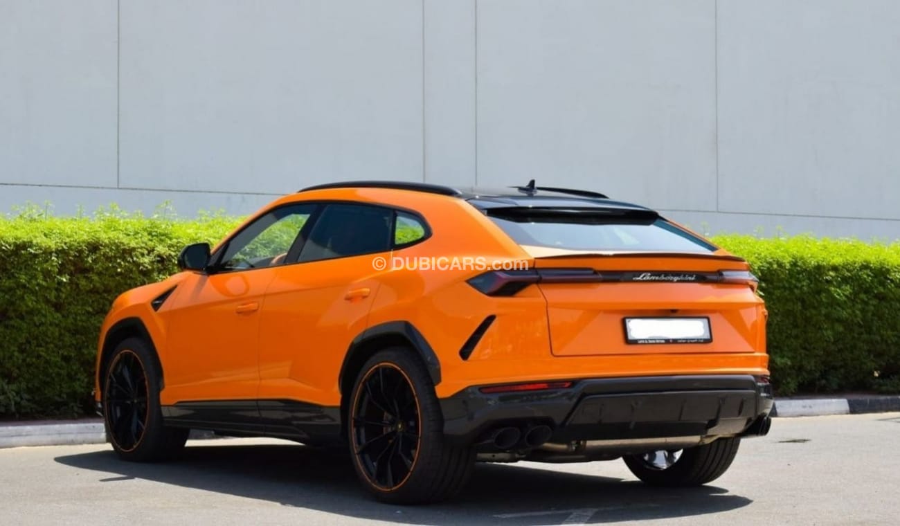 Lamborghini Urus Lamborghini Urus Pearl Capsule | Full Carbon - Interior/Exterior | GCC Specs | 2022