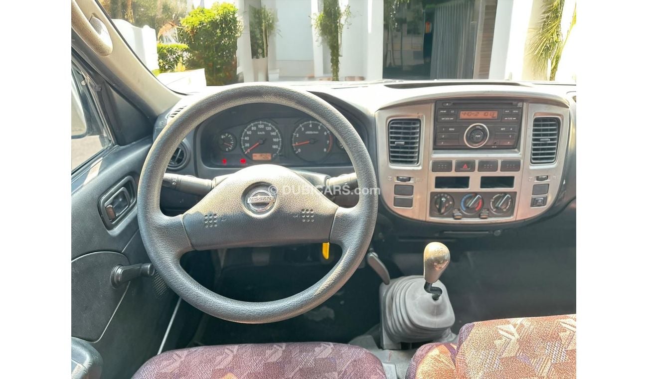 Nissan Urvan Std 2.5L (14 Seater) NISSAN URVAN 2.5L I4 RWD | GOOD CONDITION |  GCC | WELL MAINTAINED | 12 SEATERN