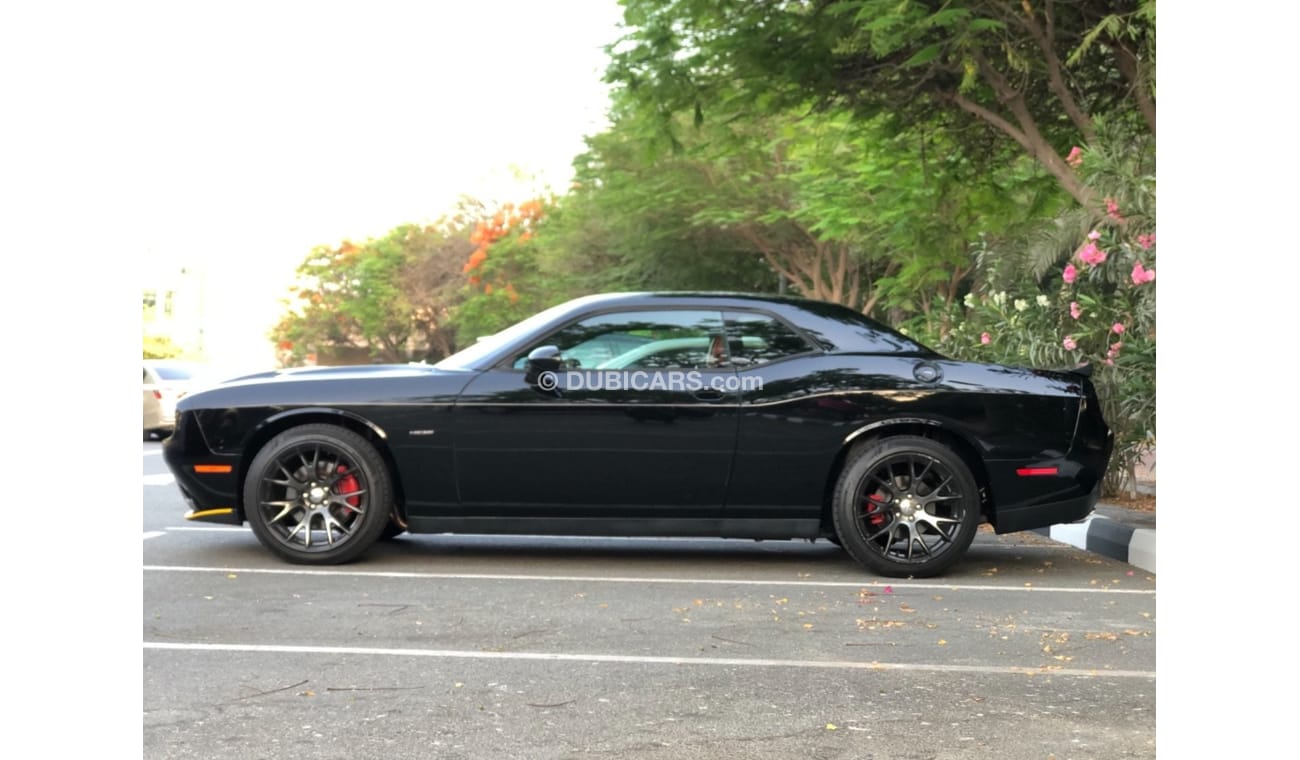 Dodge Challenger R/T MODEL 2016 car prefect condition inside and outside full electric control steering control senso