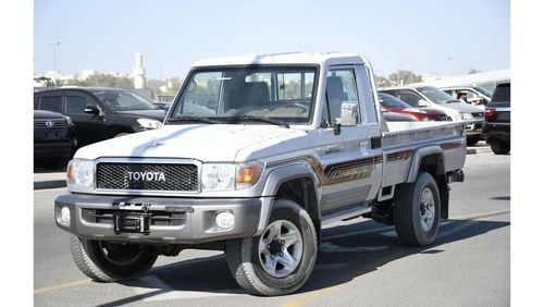 تويوتا لاند كروزر بيك آب 4.0L V6 Petrol  ( beige silver, grey color available )