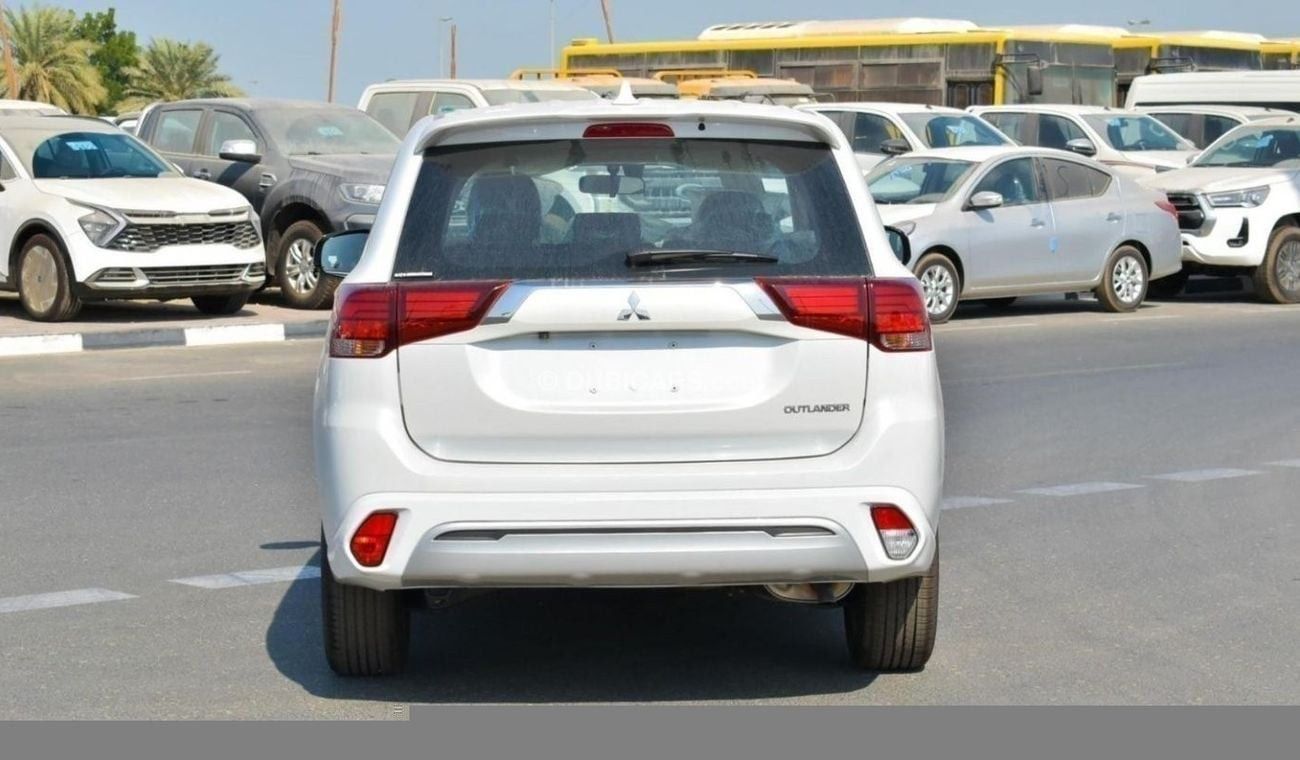 ميتسوبيشي آوتلاندر Brand New Mitsubish Outlander Sport Plus | 2WD Petrol | A/T White/Black | 2022 |