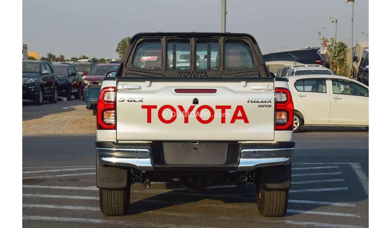 تويوتا هيلوكس TOYOTA HILUX 2.7L 4WD AT PETROL PICKUP 2025