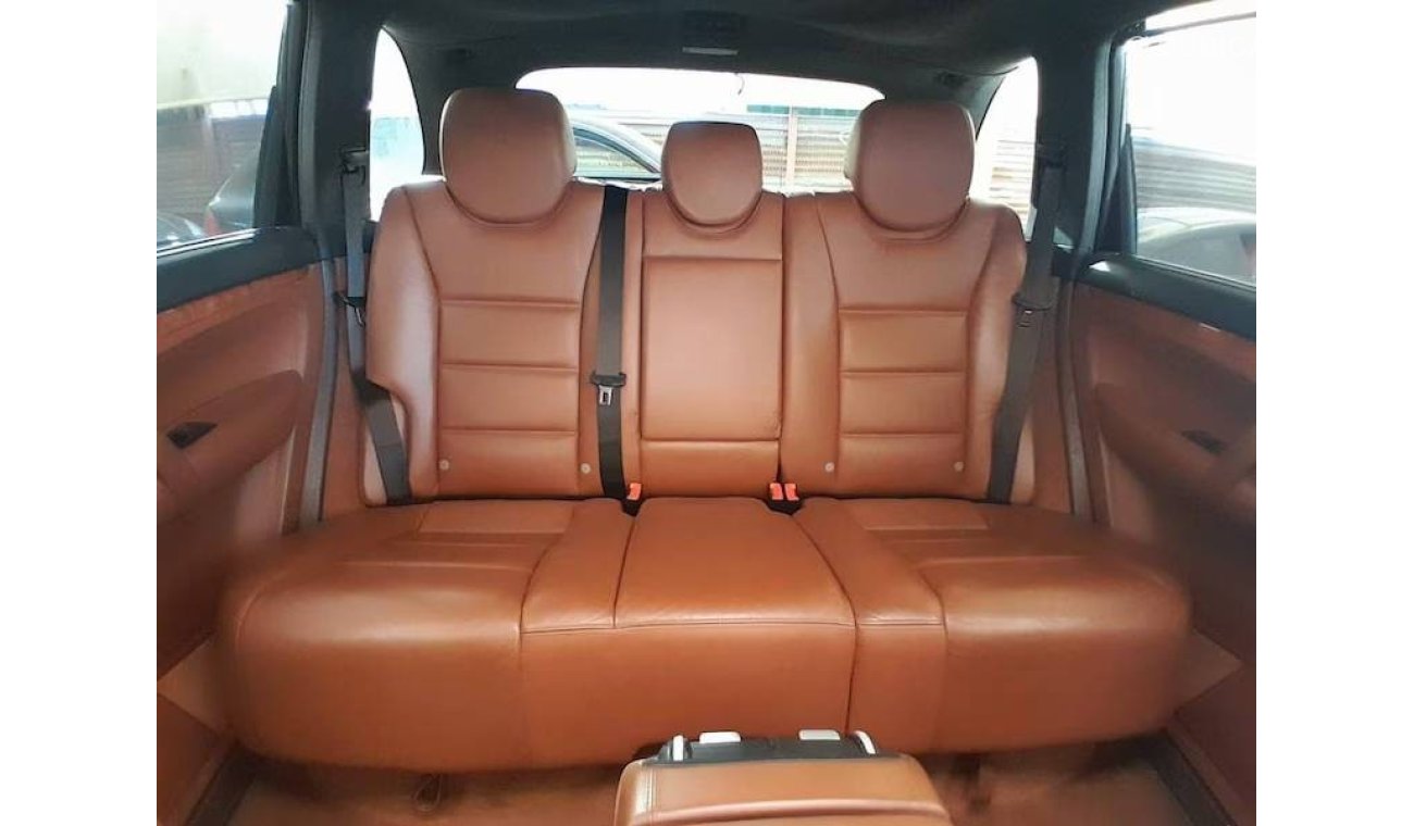 Porsche Cayenne Turbo PORSCHE CAYENNE TURBO 4.8L 2008 WITH ELECTRIC LEATHER SEATS, T.V NAVIGATION AND MUCH MORE...