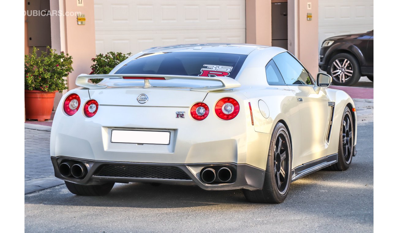 نيسان جي تي ار R35 2009 (American Specifications).