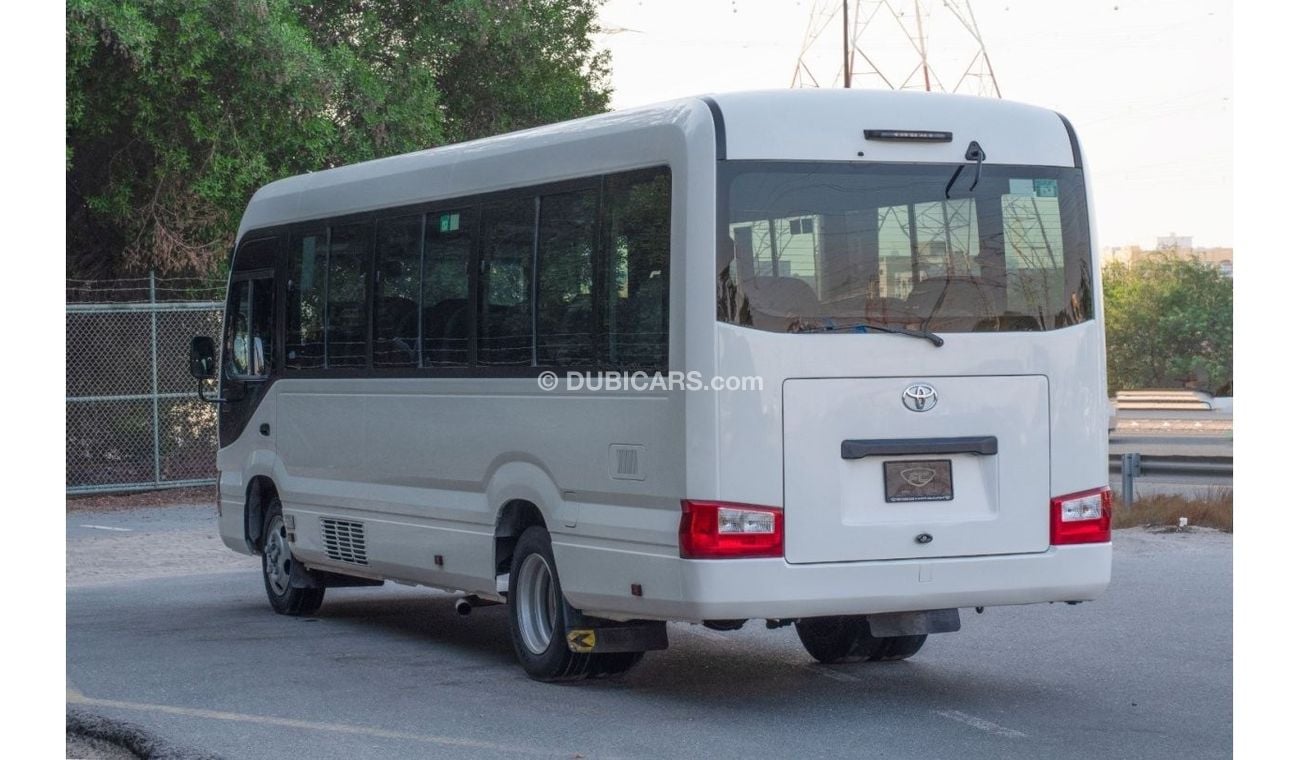 Toyota Coaster 2019 | TOYOTA COASTER | 23-SEATER | AUTOMATIC DOOR | GCC SPECS | T00501