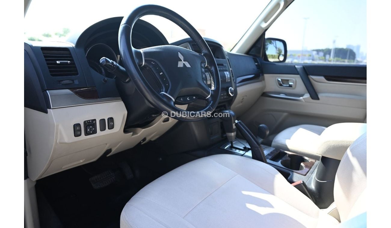 Mitsubishi Pajero GLS 3.5L (186 HP) (7 Seater) 0% DP - FSH - ORIGNAL PAINT - MITSUBISHI PAJERO GLS 4WD 2015 - FIRST OW