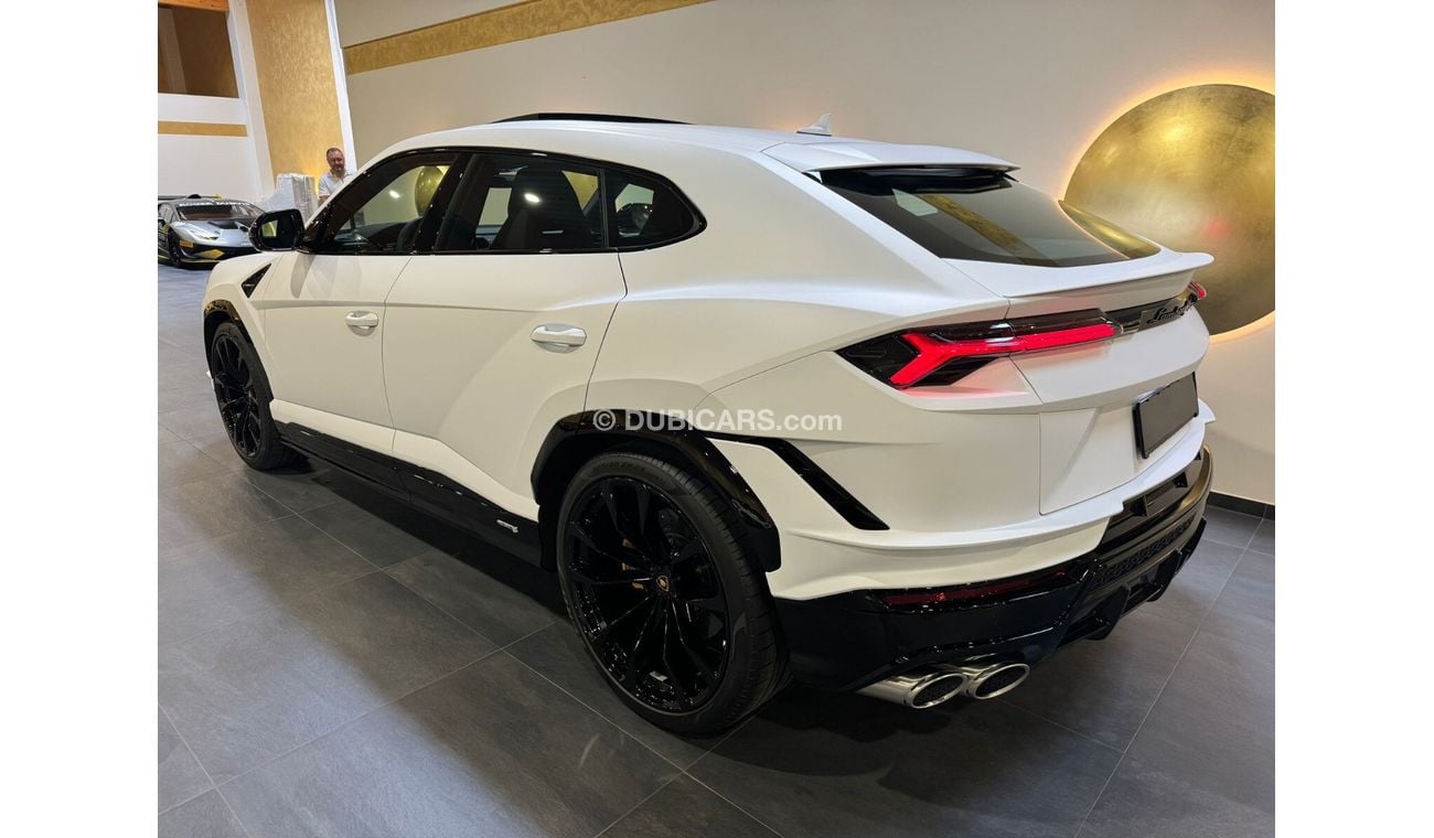 Lamborghini Urus S Blue INT.