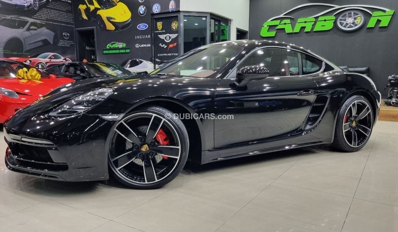 بورش كايمان 718 GTS 2.5L PORSCHE CAYMAN 718 GTS 2020 IN IMMACULATE CONDITION ONLY 27K KM STILL UNDER PORSCHE WARRANT