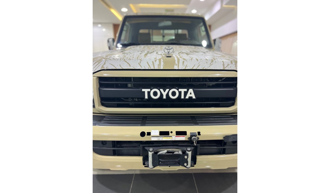 Toyota Land Cruiser Pick Up PICKUP 70th LX1