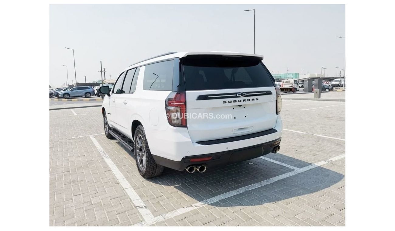 Chevrolet Suburban Chevrolet Z71 Suburban - 2023- White