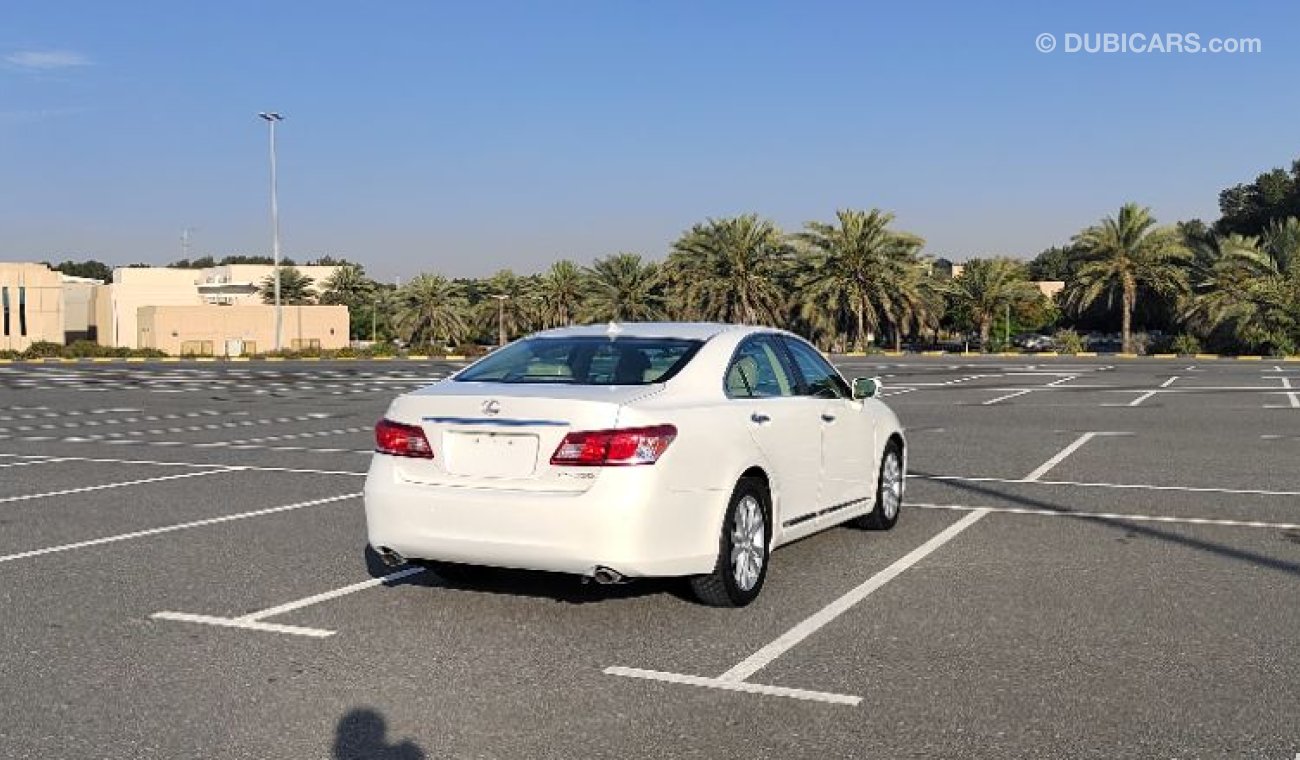 Lexus ES350 2011