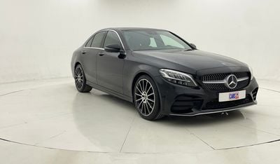 مرسيدس بنز C200 AMG SPORTS PACKAGE 2 | بدون دفعة مقدمة | اختبار القيادة في المنزل