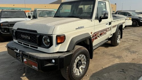 تويوتا لاند كروزر بيك آب 2024 TOYOTA LAND CRUISER GRJ79 4.0 V6 A/T FULL -**EXPORT ONLY**التصدير فقط خارج الخليج**