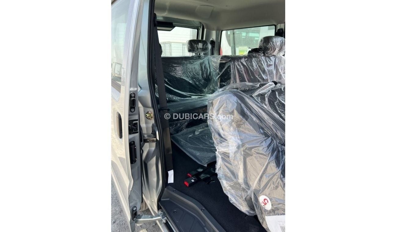 CMC Veryca Veryca Window Van 1.5L / 2WD / 5MT / 8 seater